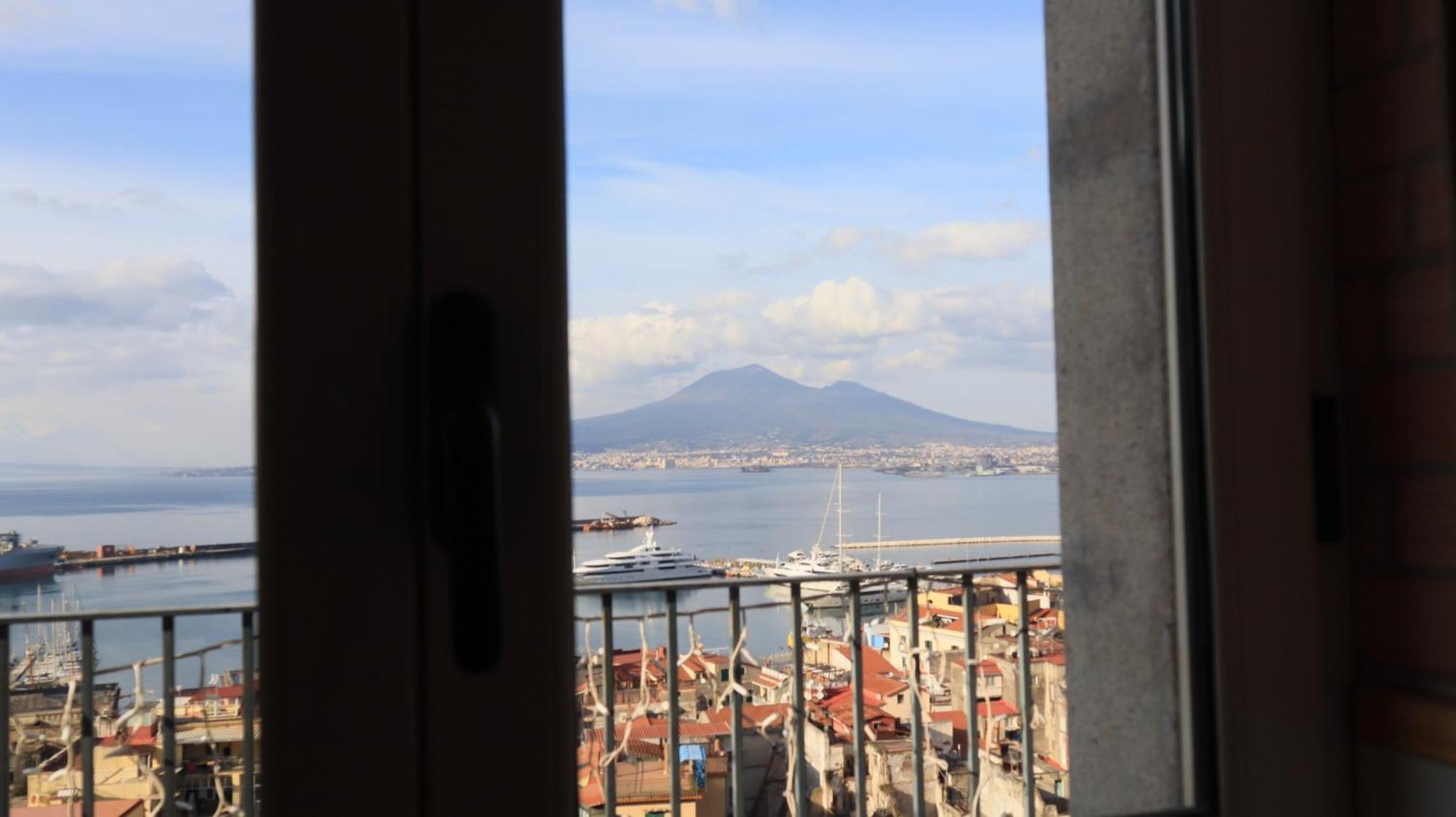 Хостел Stabia Gulfview Кастелламмаре-ди-Стабия Экстерьер фото