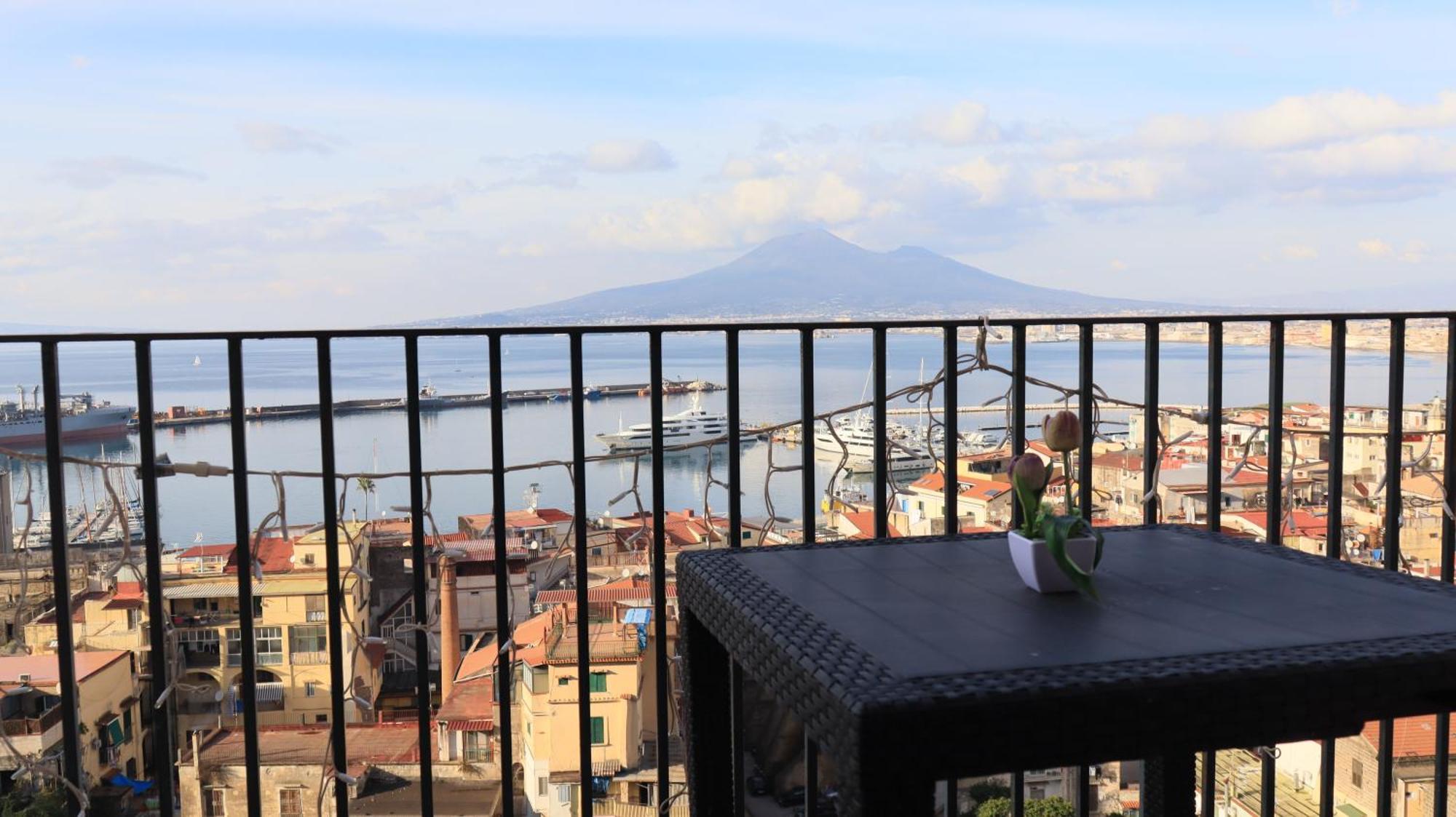 Хостел Stabia Gulfview Кастелламмаре-ди-Стабия Экстерьер фото
