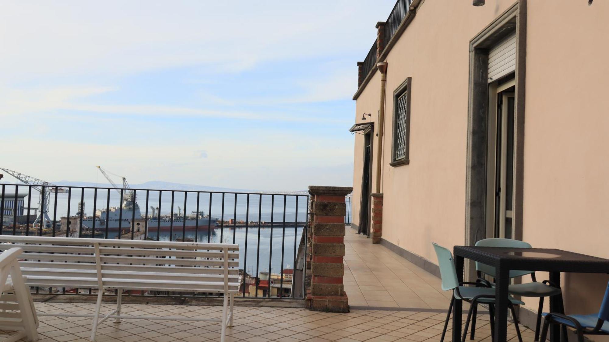 Хостел Stabia Gulfview Кастелламмаре-ди-Стабия Экстерьер фото